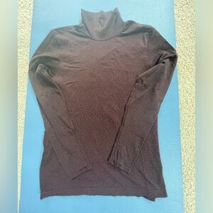 Women's Athleta Mock Turtleneck - Black and Maroon - Size XL